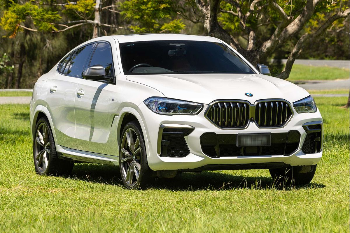 2023 BMW X6 M50i G06