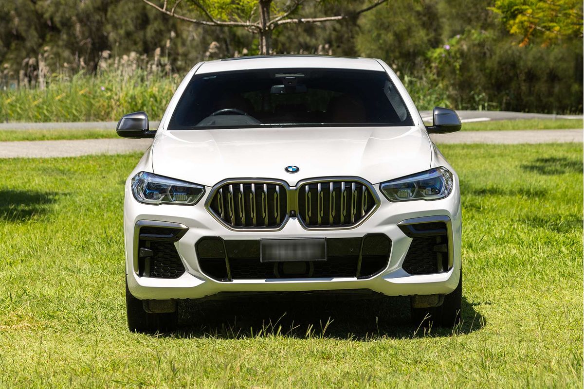 2023 BMW X6 M50i G06