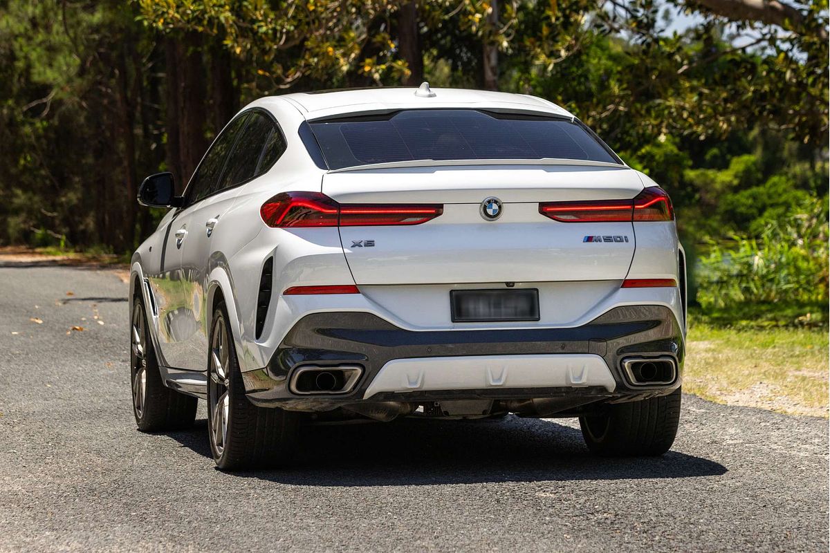 2023 BMW X6 M50i G06
