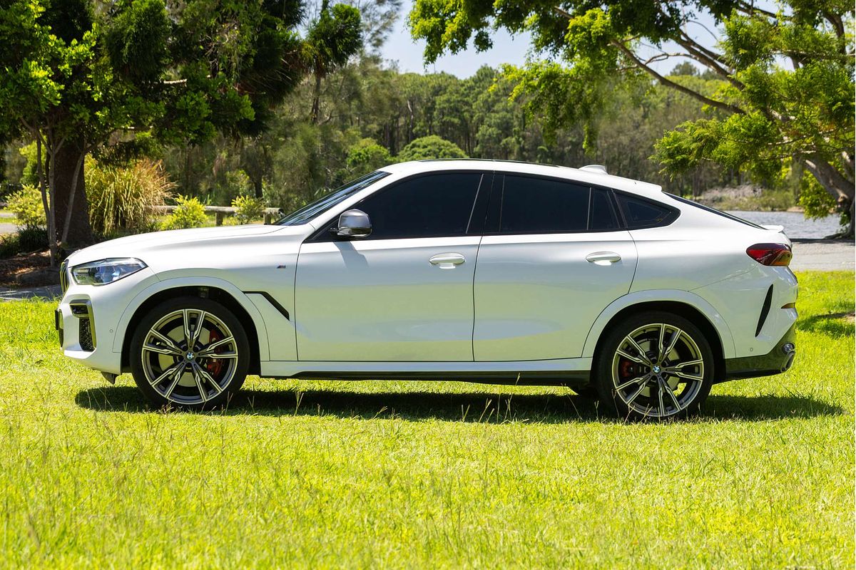 2023 BMW X6 M50i G06