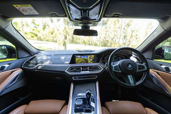 2023 BMW X6 M50i G06