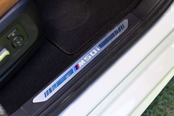 2023 BMW X6 M50i G06