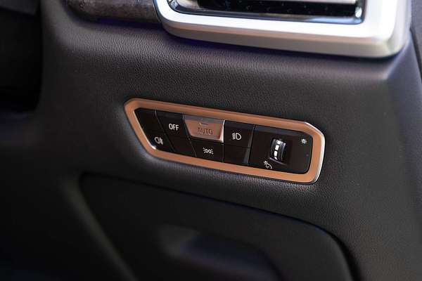 2023 BMW X6 M50i G06