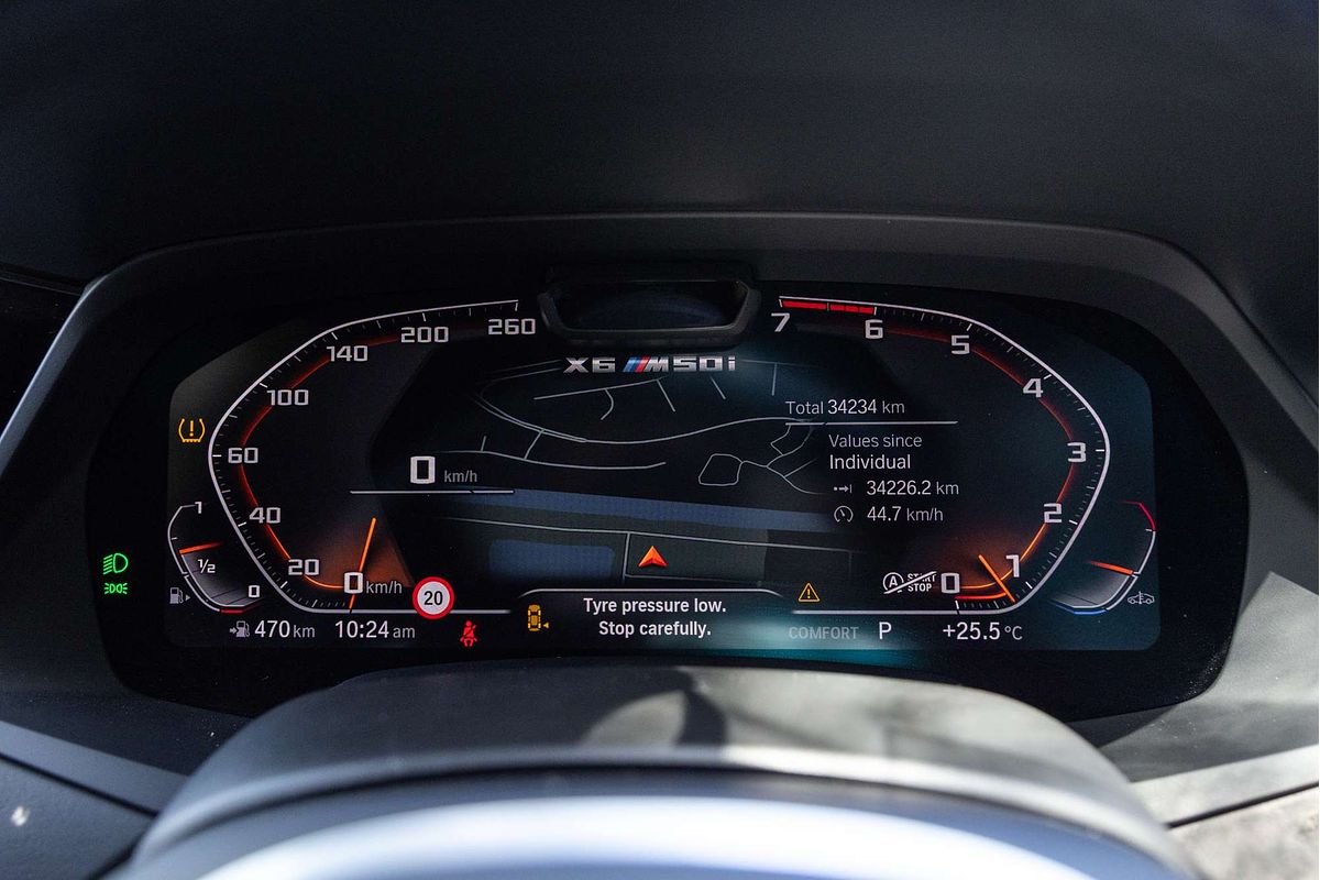 2023 BMW X6 M50i G06