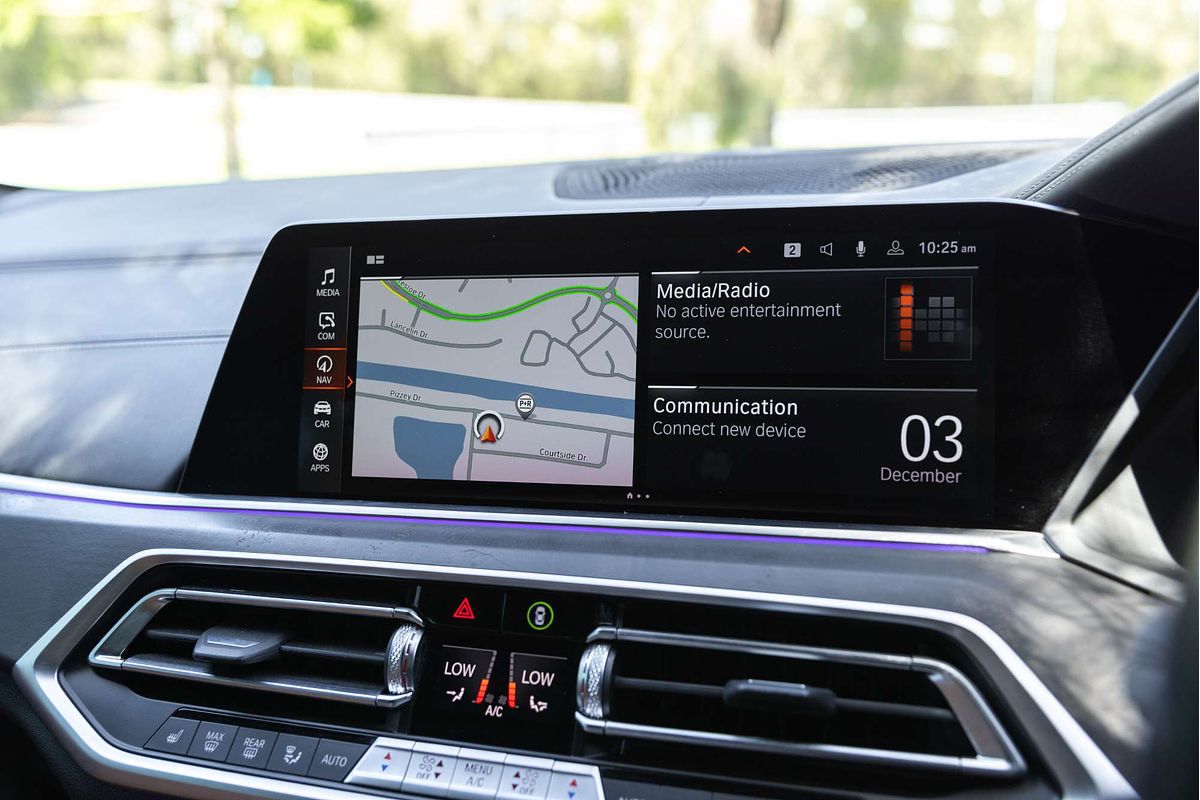 2023 BMW X6 M50i G06