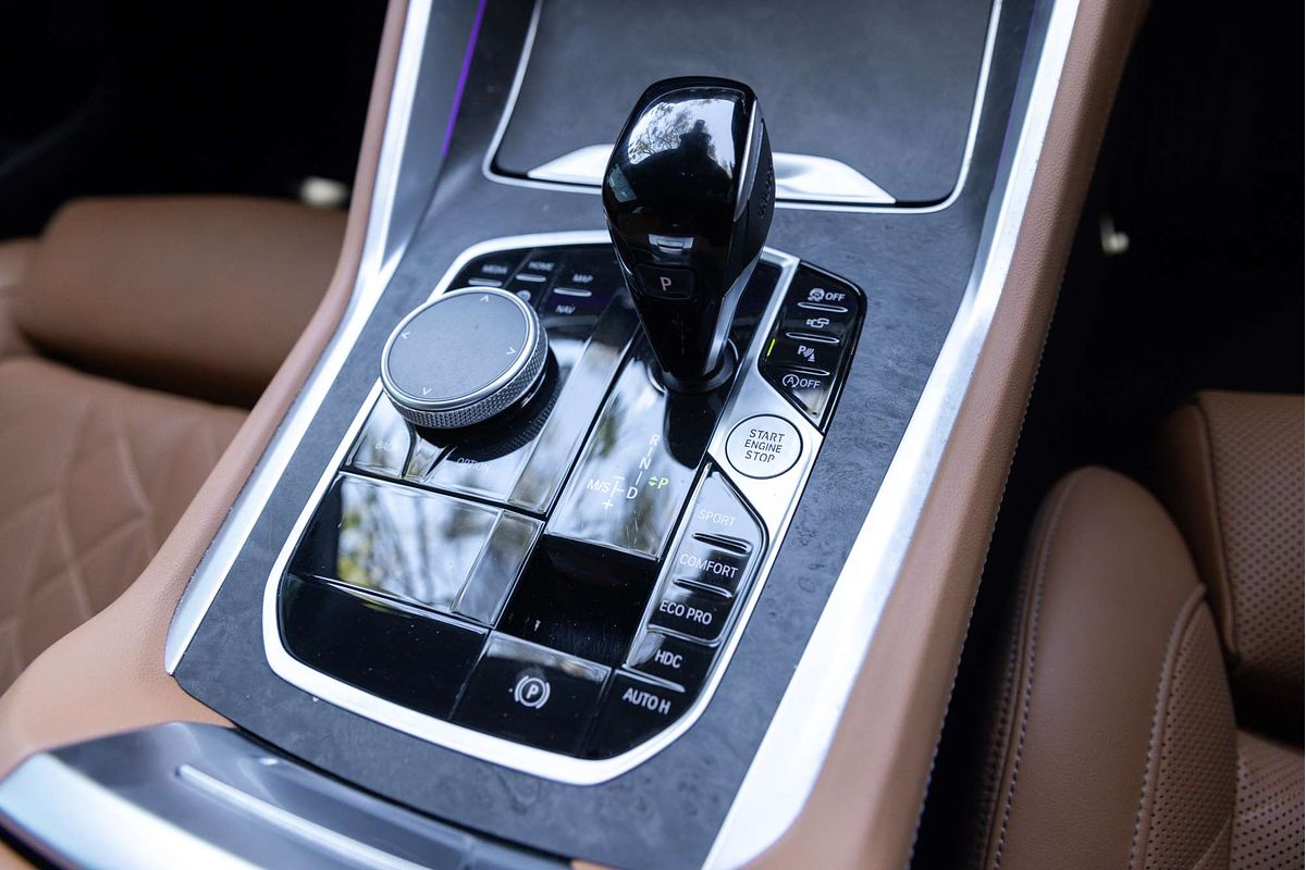 2023 BMW X6 M50i G06