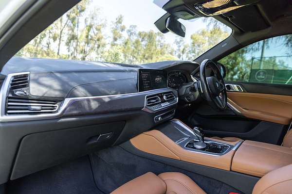 2023 BMW X6 M50i G06