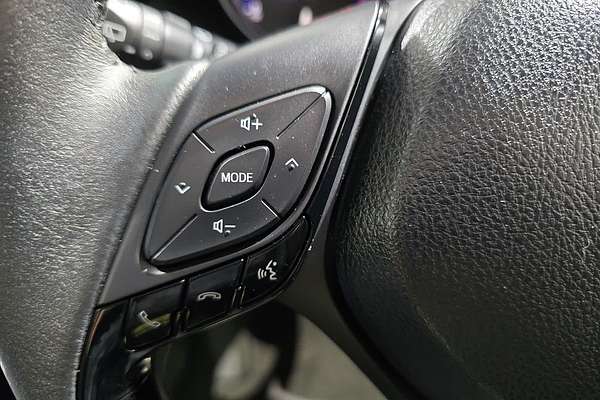 2022 Toyota C-HR GXL NGX10R