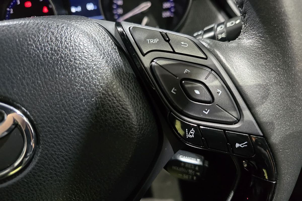 2022 Toyota C-HR GXL NGX10R