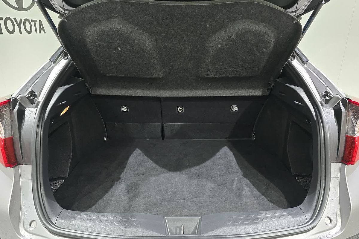 2022 Toyota C-HR GXL NGX10R