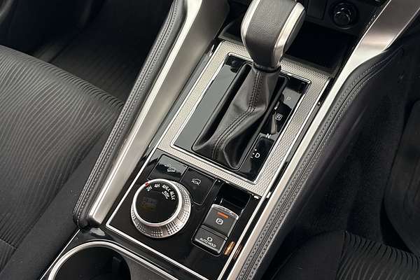 2024 Mitsubishi Pajero Sport GLX QG