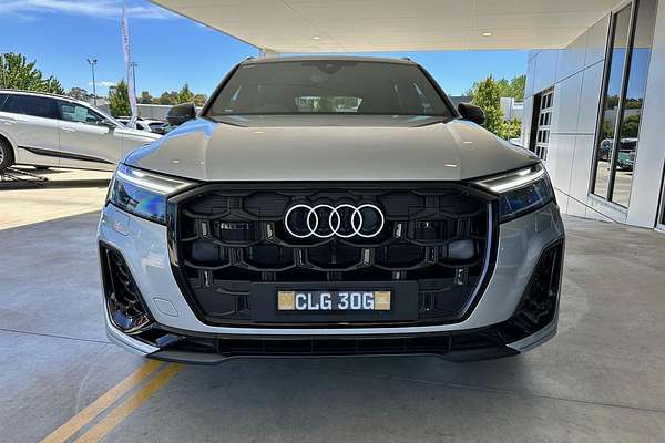 2025 Audi Q7 55 TFSI S line 4M