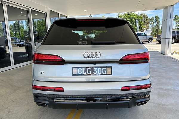 2025 Audi Q7 55 TFSI S line 4M