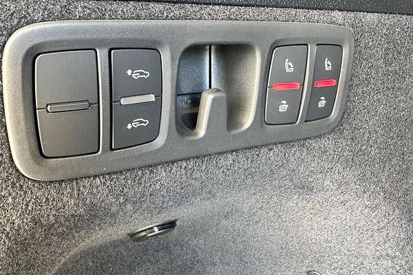 2025 Audi Q7 55 TFSI S line 4M