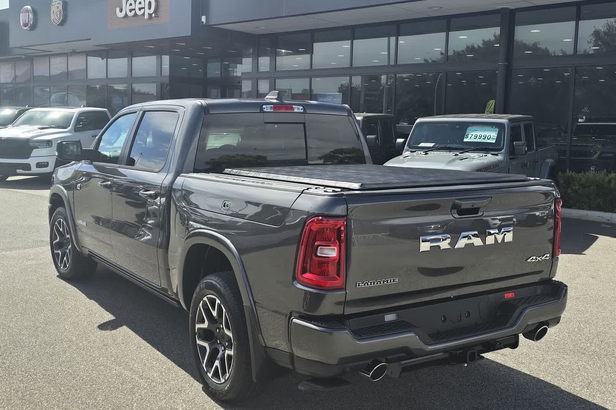 2025 RAM 1500 Laramie Sport Hurricane SO RamBox DT 4X4 SWB