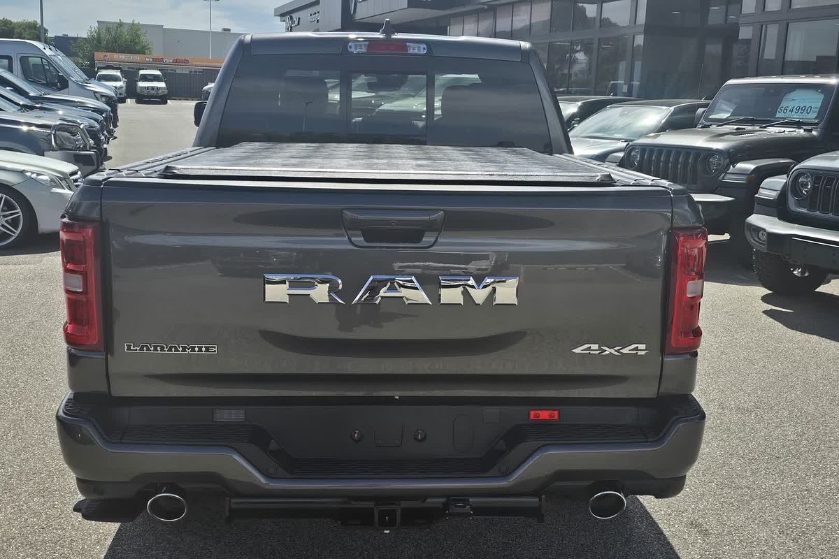 2025 RAM 1500 Laramie Sport Hurricane SO RamBox DT 4X4 SWB