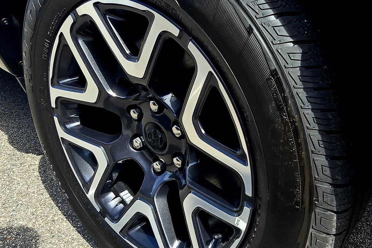 2025 RAM 1500 Laramie Sport Hurricane SO RamBox DT 4X4 SWB