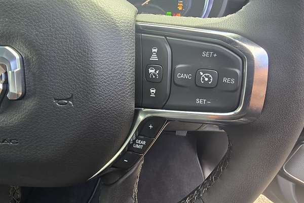 2025 RAM 1500 Laramie Sport Hurricane SO RamBox DT 4X4 SWB