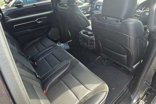 2025 RAM 1500 Laramie Sport Hurricane SO RamBox DT 4X4 SWB