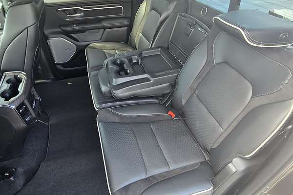 2025 RAM 1500 Laramie Sport Hurricane SO RamBox DT 4X4 SWB