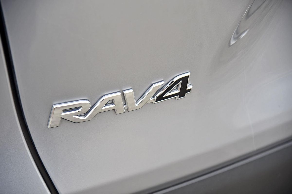 2020 Toyota RAV4 Cruiser AXAH54R