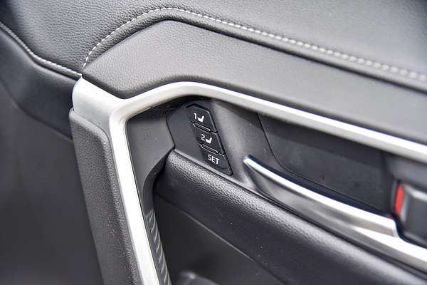 2020 Toyota RAV4 Cruiser AXAH54R