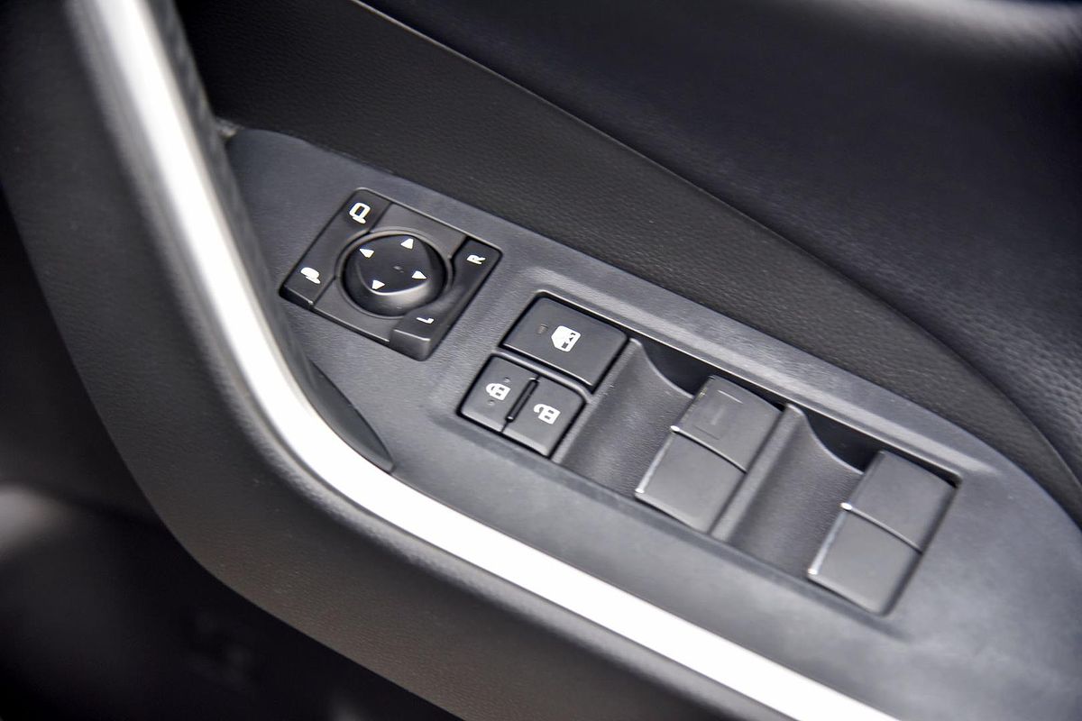 2020 Toyota RAV4 Cruiser AXAH52R