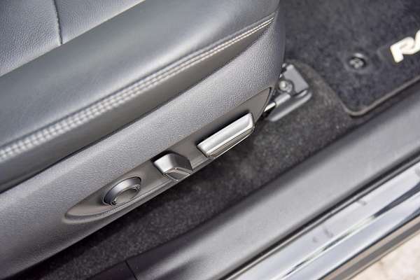 2020 Toyota RAV4 Cruiser AXAH52R