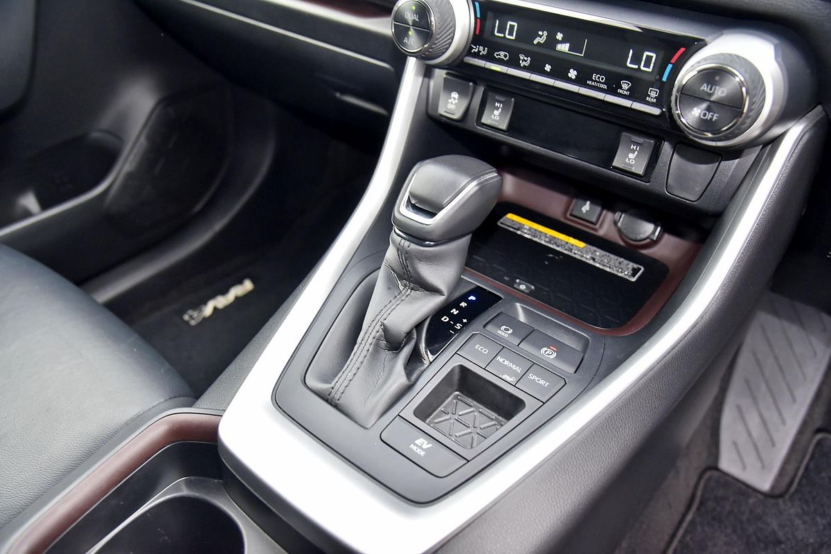 2020 Toyota RAV4 Cruiser AXAH52R