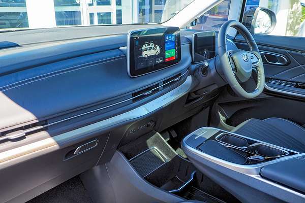 2023 LDV MIFA 9 Luxe