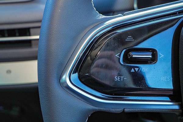 2023 LDV MIFA 9 Luxe