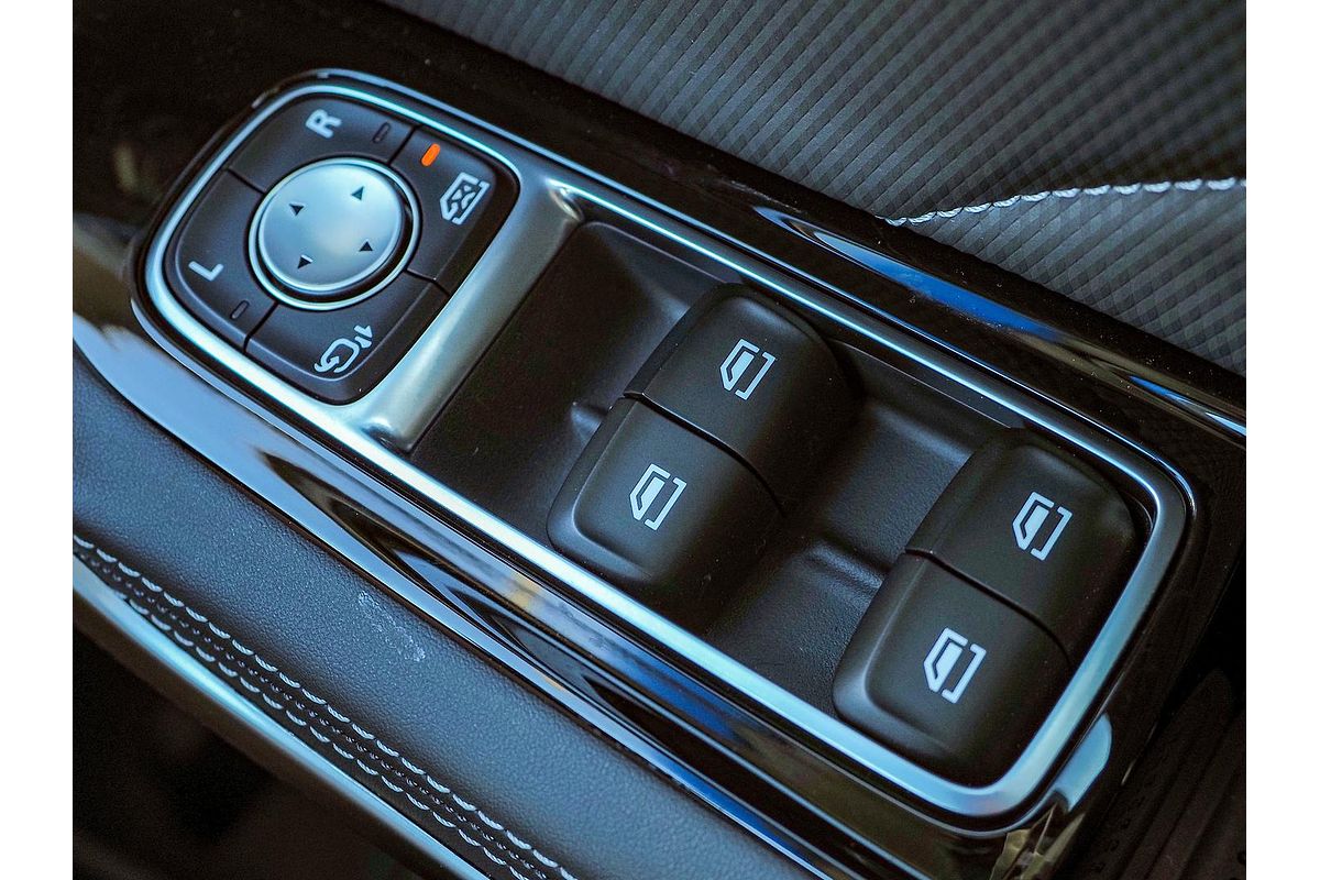 2023 LDV MIFA 9 Luxe