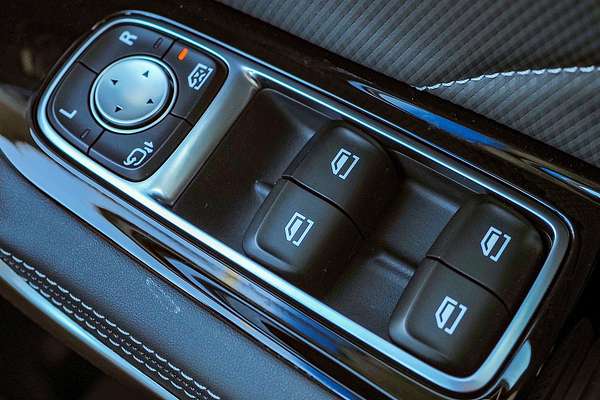 2023 LDV MIFA 9 Luxe