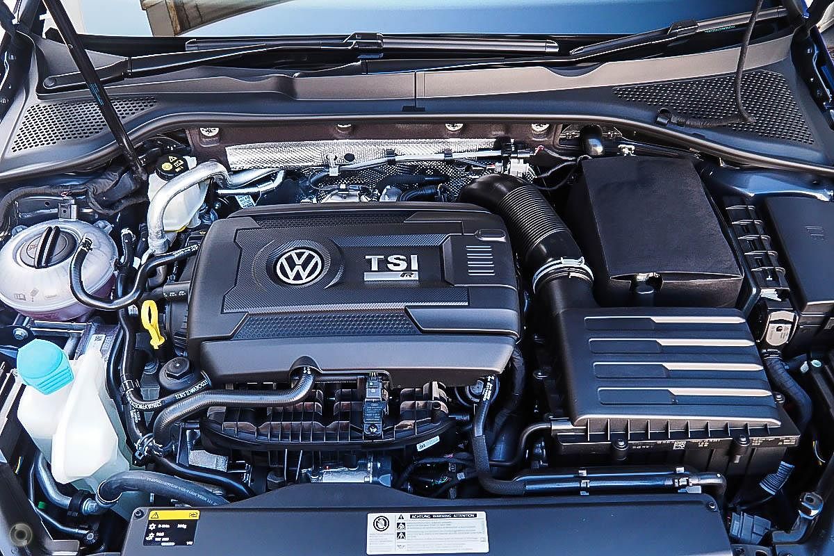 2017 Volkswagen Golf R 7.5