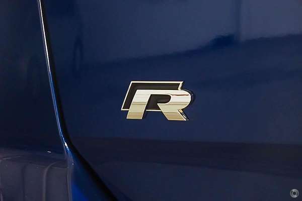 2017 Volkswagen Golf R 7.5