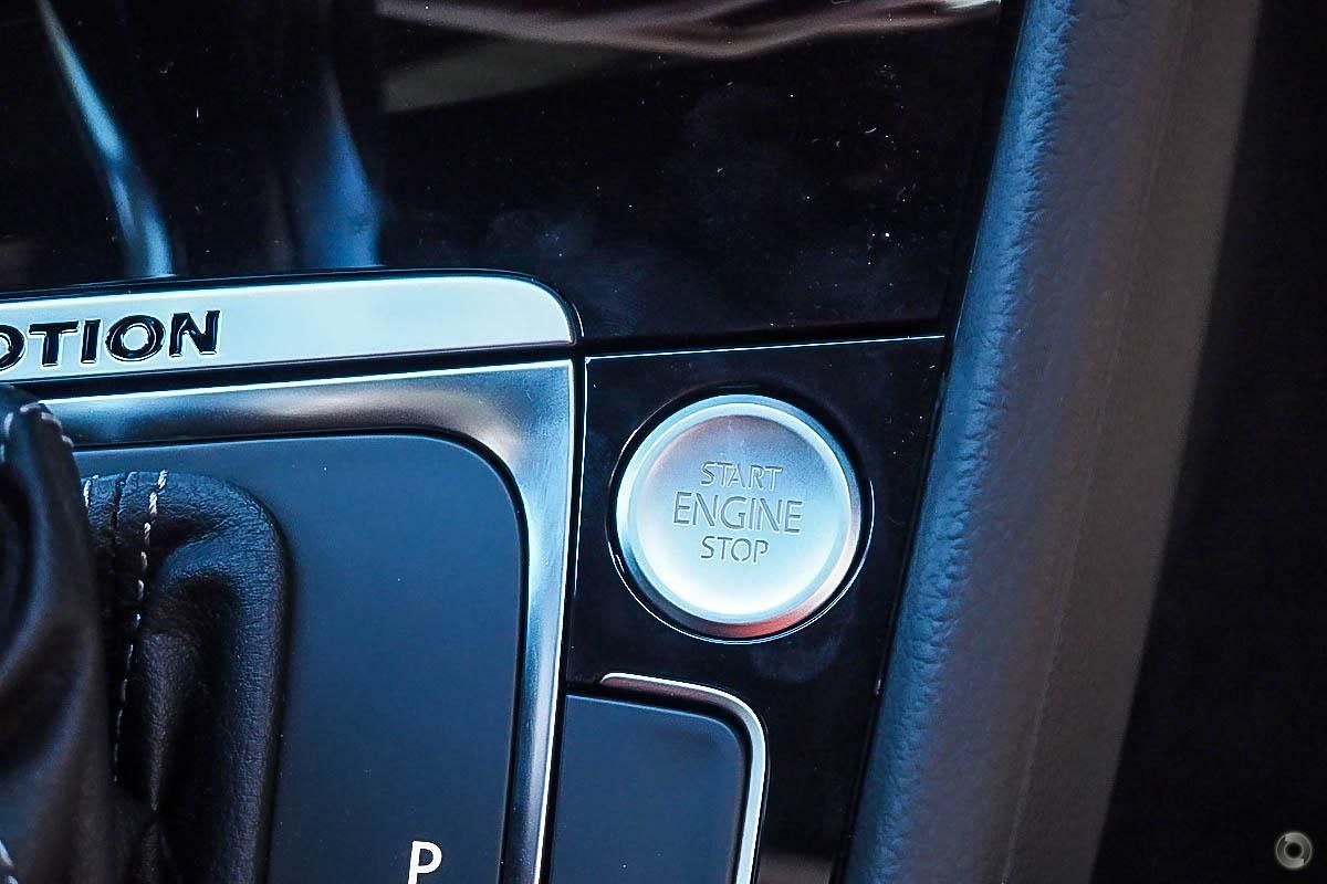 2017 Volkswagen Golf R 7.5