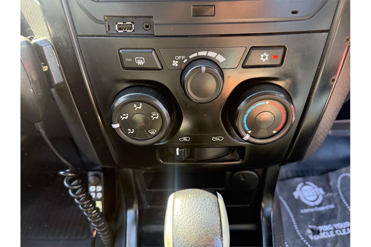 2017 Isuzu D-MAX SX 4X4