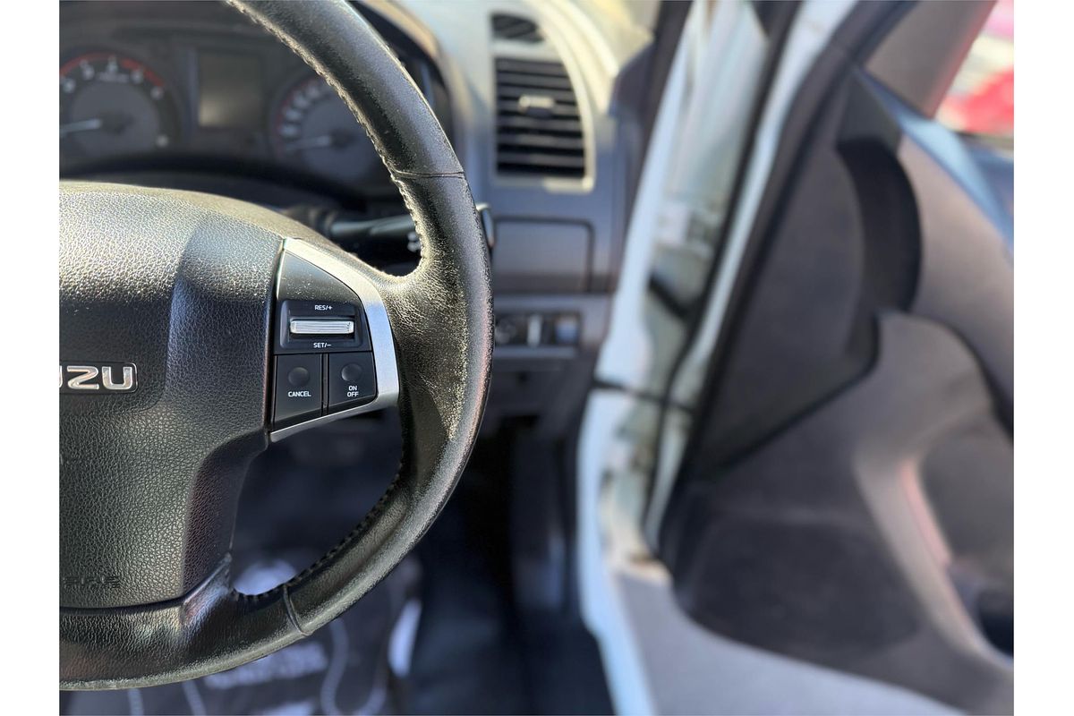 2017 Isuzu D-MAX SX 4X4