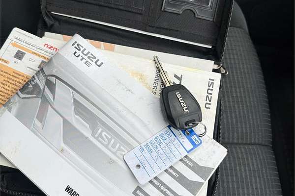 2017 Isuzu D-MAX SX 4X4