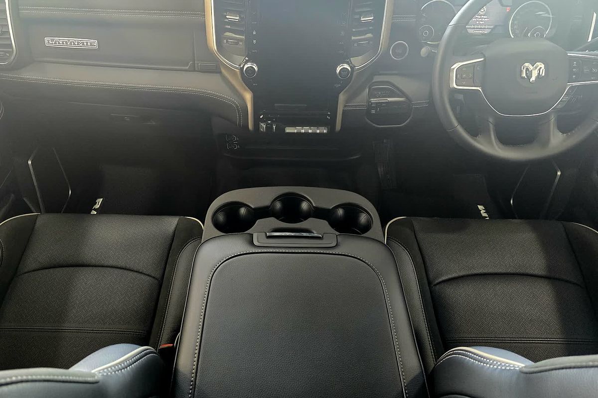 2024 RAM 2500 Laramie Rambox DJ 4X4