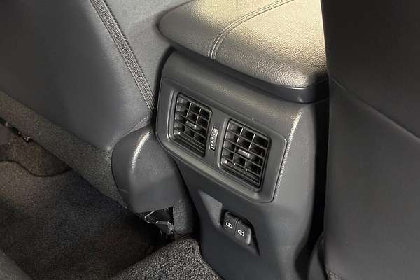 2024 Toyota RAV4 Cruiser AXAH52R