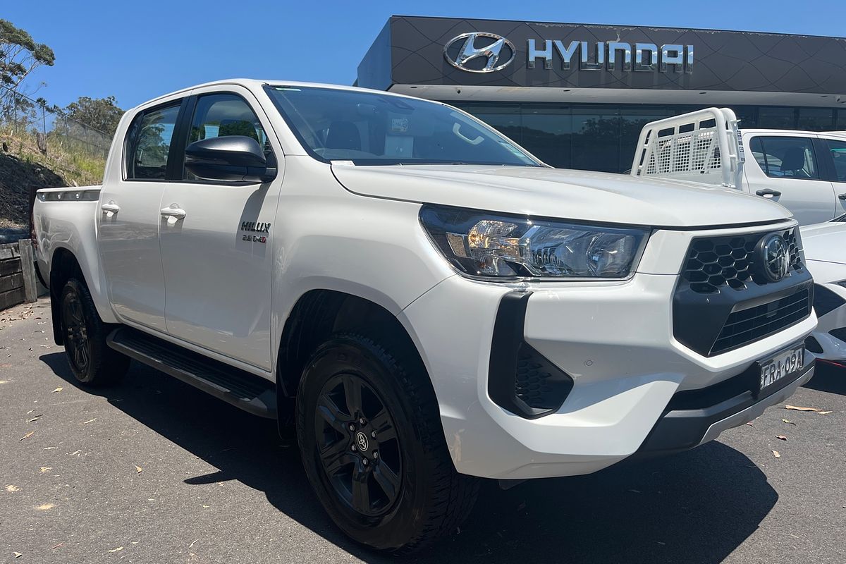 2024 Toyota Hilux SR GUN126R 4X4