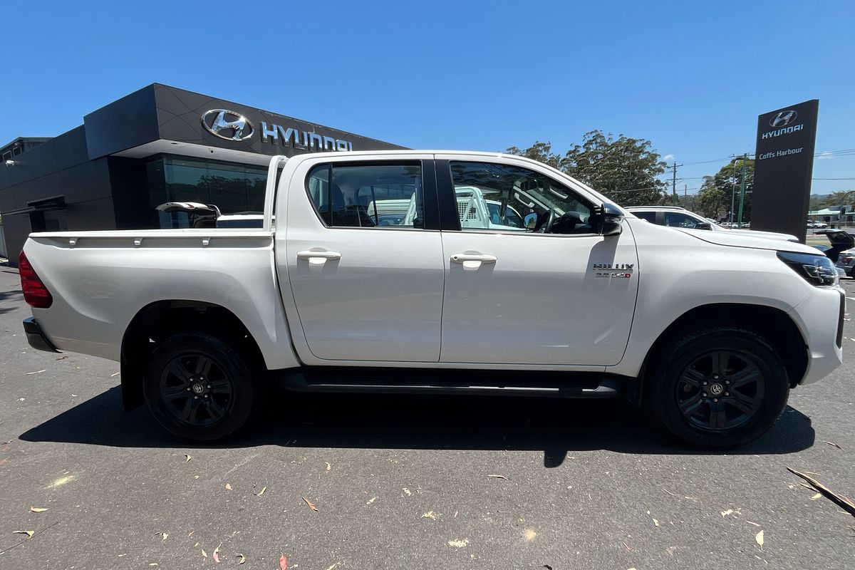 2024 Toyota Hilux SR GUN126R 4X4
