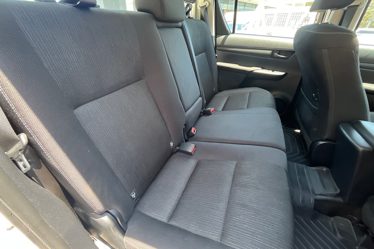 2024 Toyota Hilux SR GUN126R 4X4