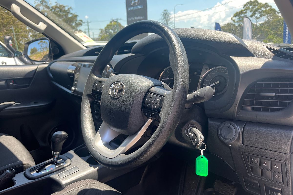 2024 Toyota Hilux SR GUN126R 4X4