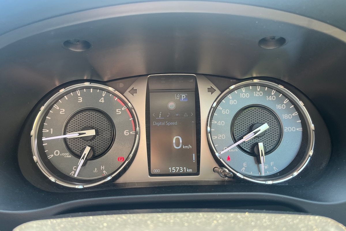 2024 Toyota Hilux SR GUN126R 4X4