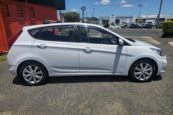 2019 Hyundai Accent Sport RB6