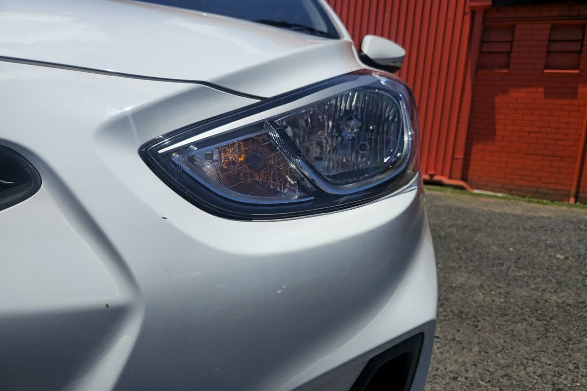 2019 Hyundai Accent Sport RB6