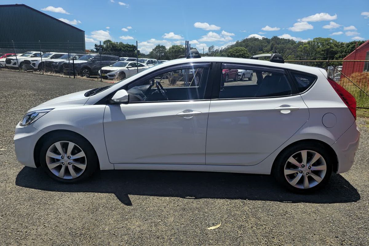 2019 Hyundai Accent Sport RB6