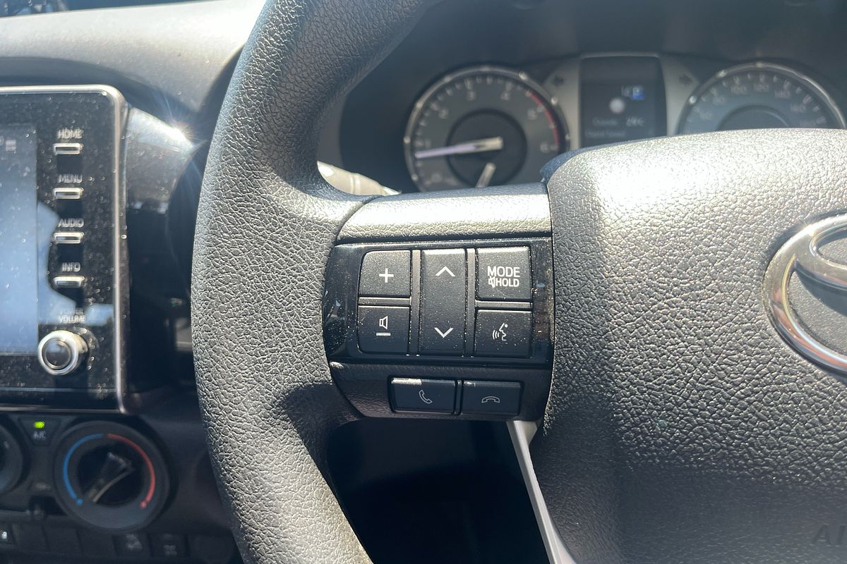 2024 Toyota Hilux SR GUN126R 4X4